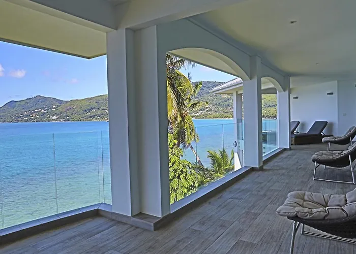 Vallonend Beachfront With Excellent View Aparthotel Bel Ombre